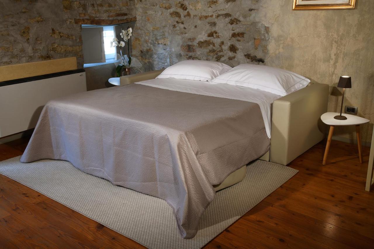 Hotel Ca 'D Calin Casa Nel Borgo Serralunga d'Alba Exterior foto